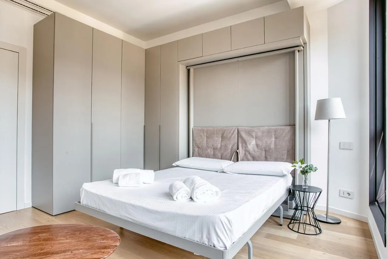 Joivy Chic Studio Close To Central Tower Milan