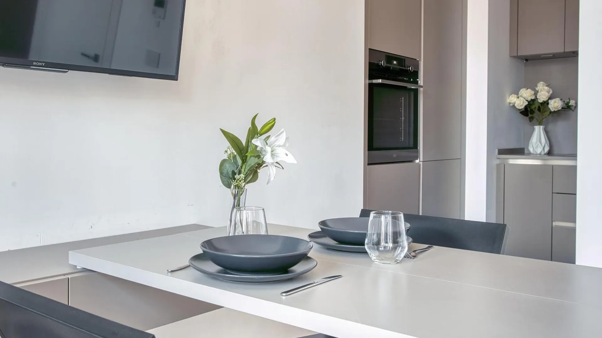 Joivy Chic Studio Close To Central Tower Milan